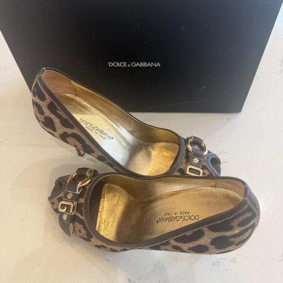 DOLCE & GABBANA  Authentic Leopard Print Buckle Open Toe Pump Heels - Picture 2 of 10
